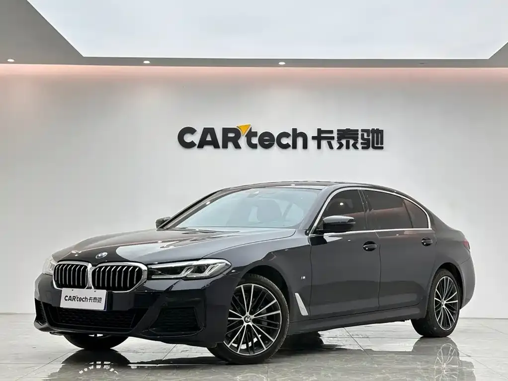 BMW 5 Series — фото 1