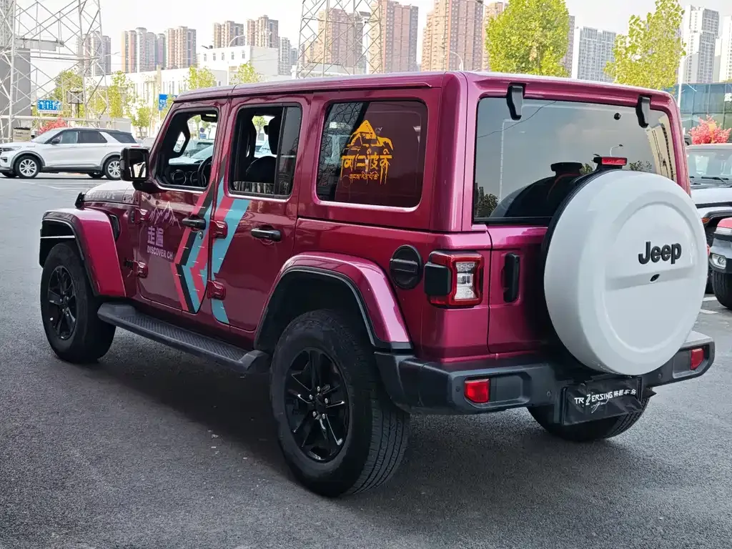Jeep Wrangler — фото 5