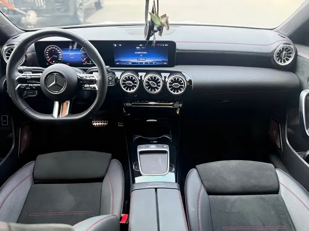 Mercedes-Benz CLA (Import) — фото 6