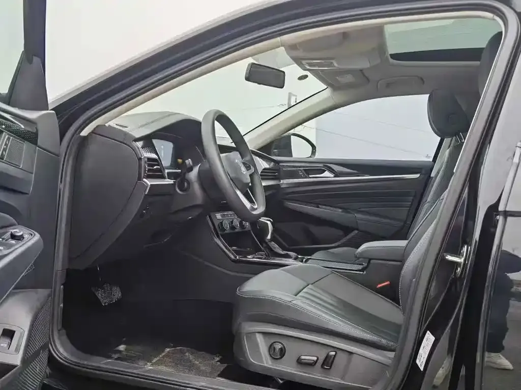 Volkswagen Passat — фото 4
