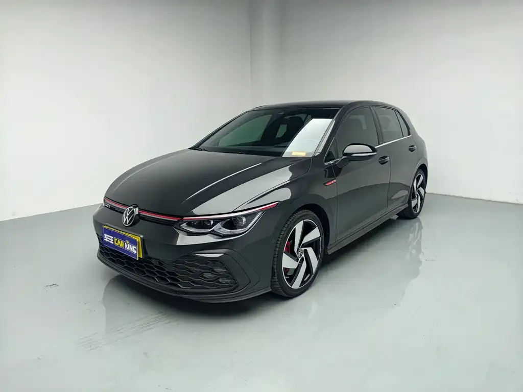 Volkswagen Golf GTI — фото 1