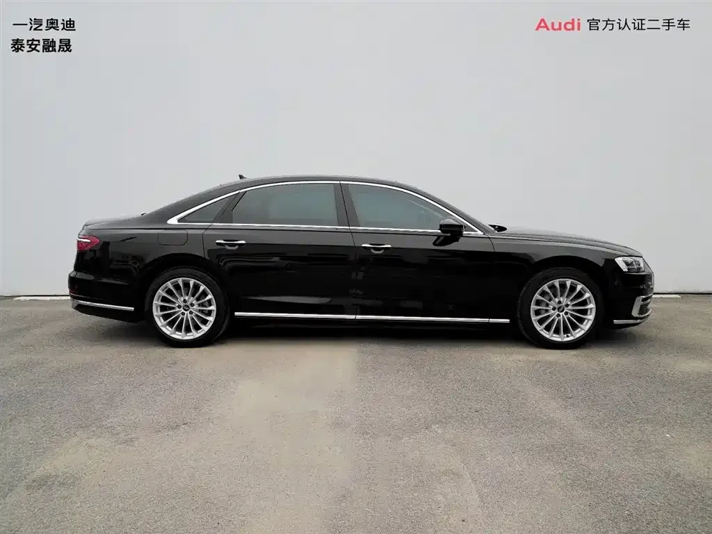 Audi A8 — фото 4