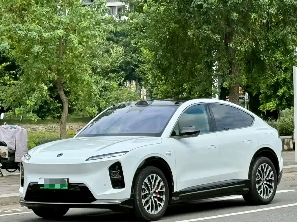 NIO EC6 — фото 1