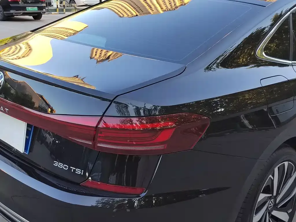Volkswagen Passat — фото 3