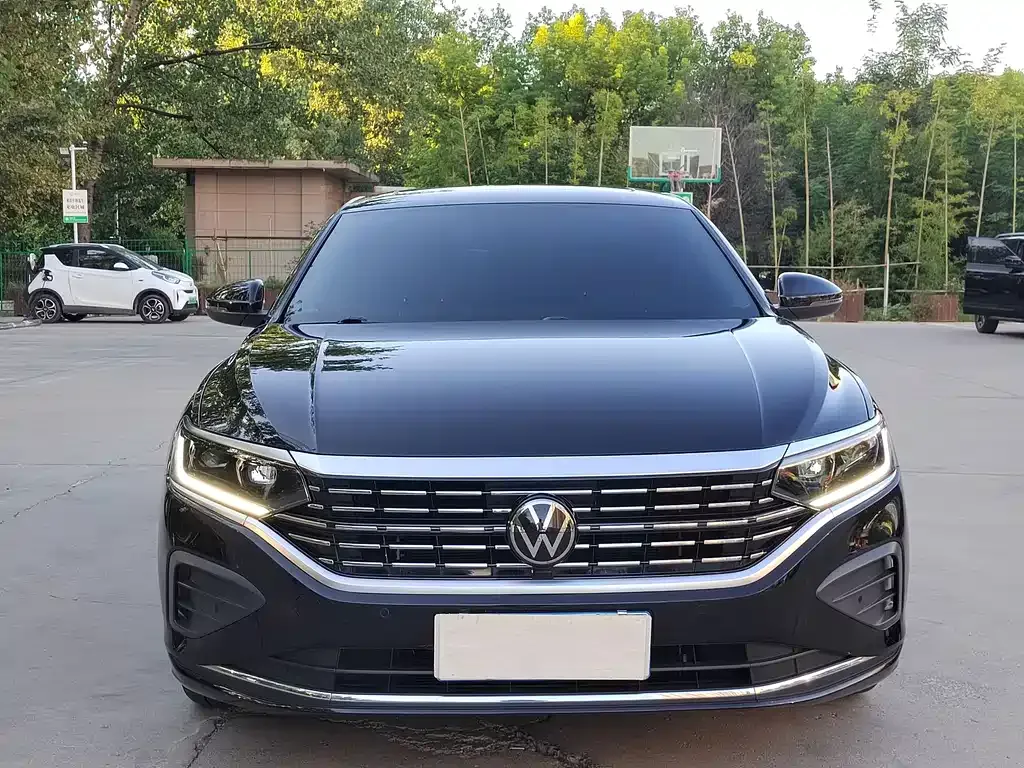 Volkswagen Passat — фото 10