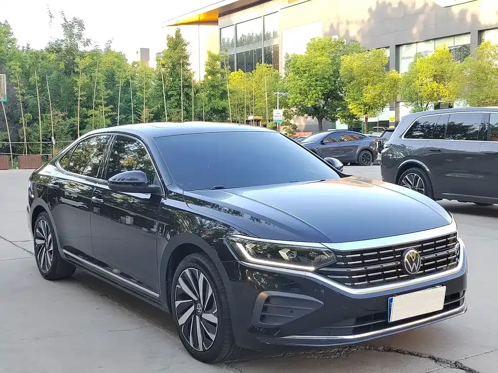 Volkswagen Passat — фото 5