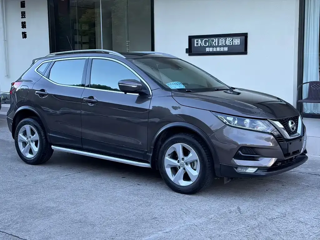 Nissan Qashqai — фото 8