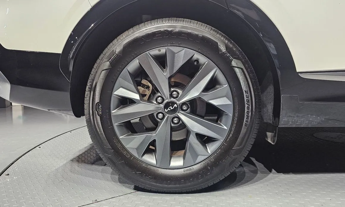 Kia Sportage — фото 10