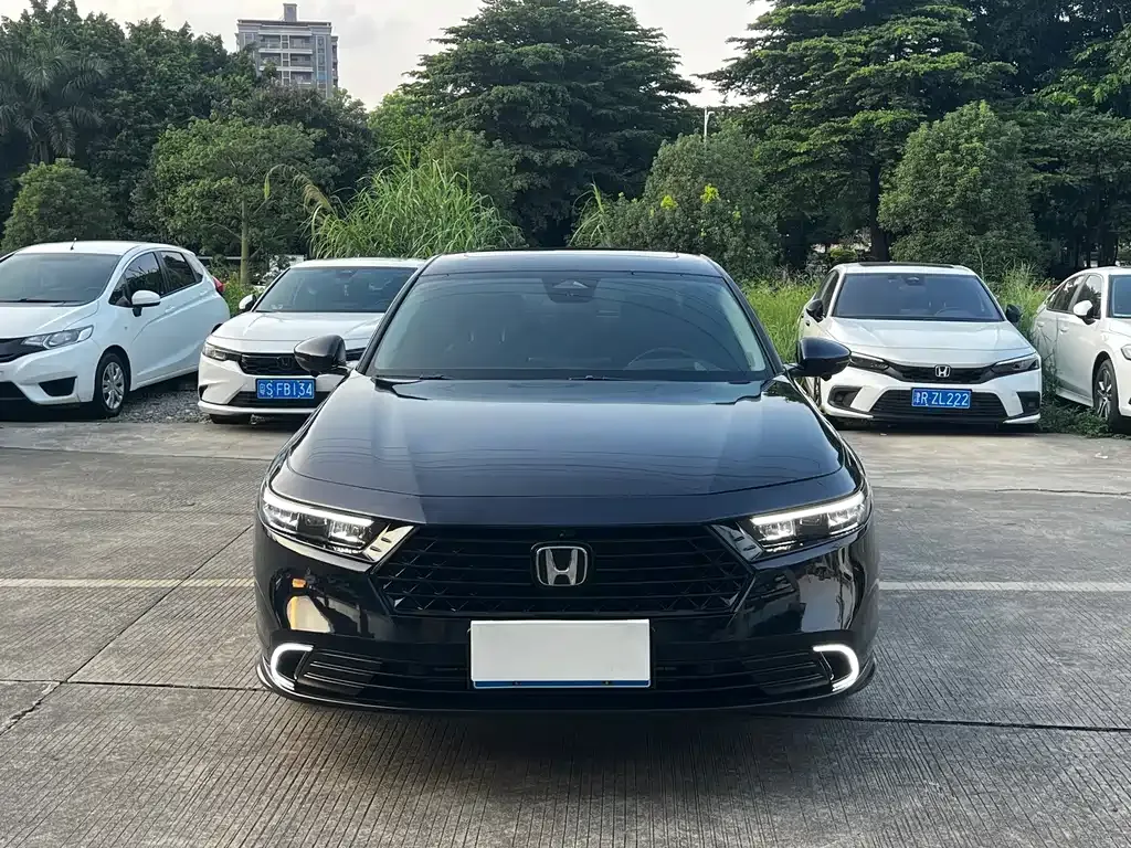Honda Accord — фото 6