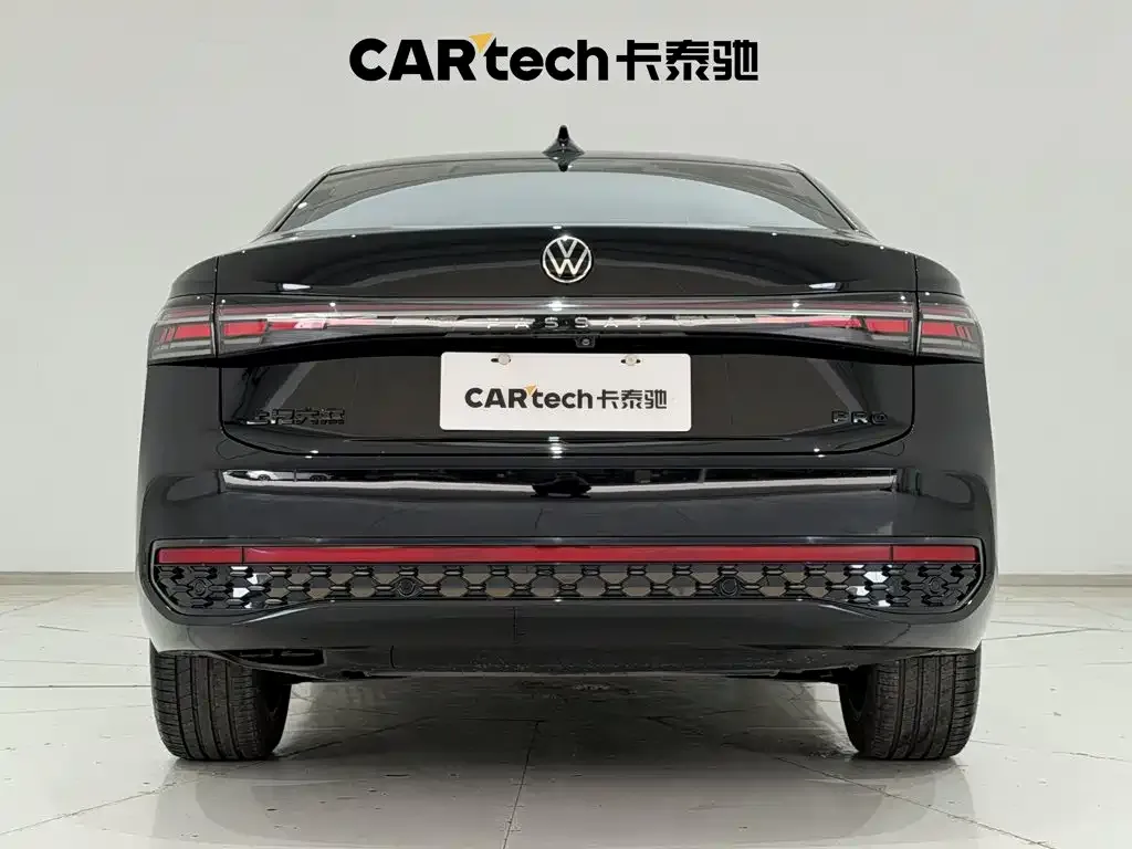 Volkswagen Passat — фото 9