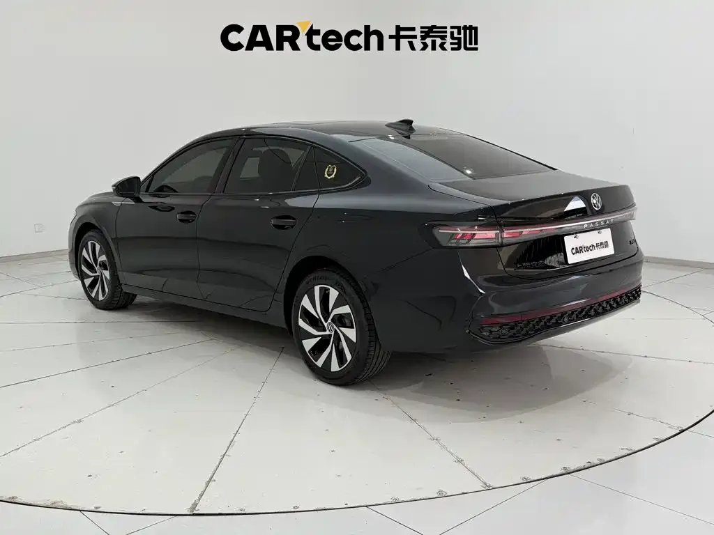 Volkswagen Passat — фото 4