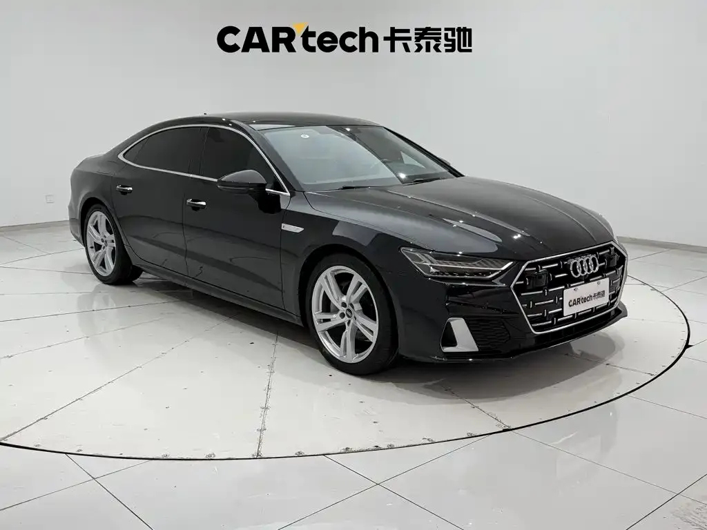 Audi A7L — фото 5