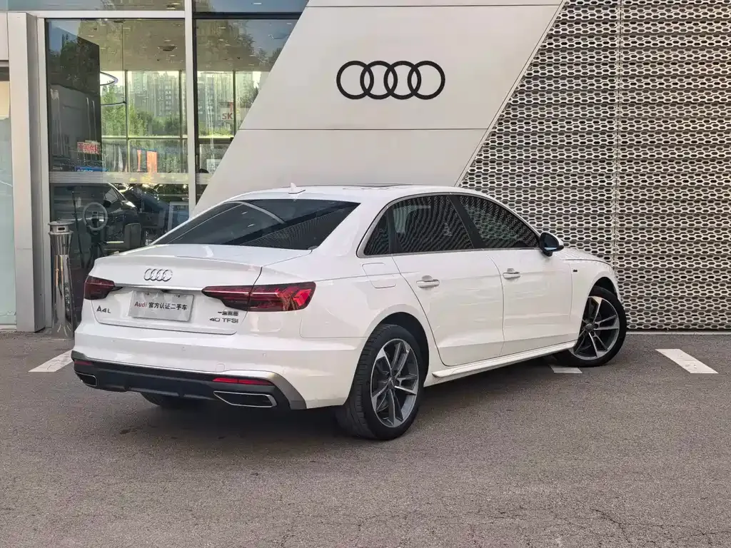 Audi A4L — фото 6