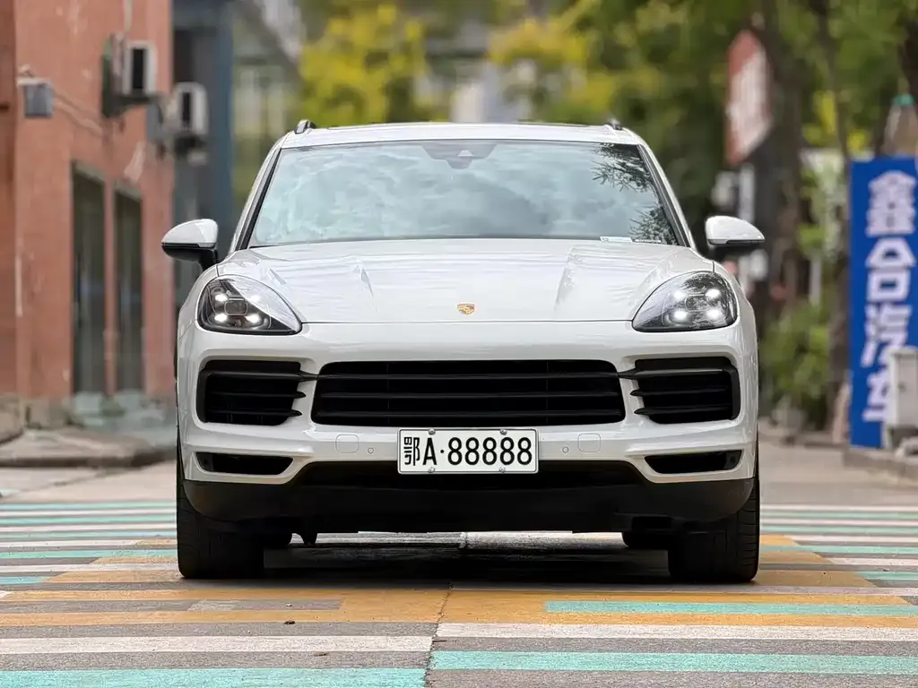 Porsche Cayenne — фото 8