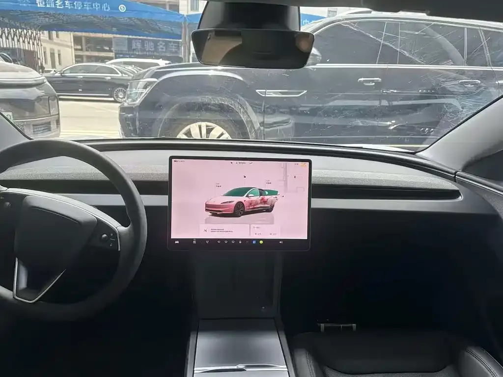 Tesla Model 3 — фото 5