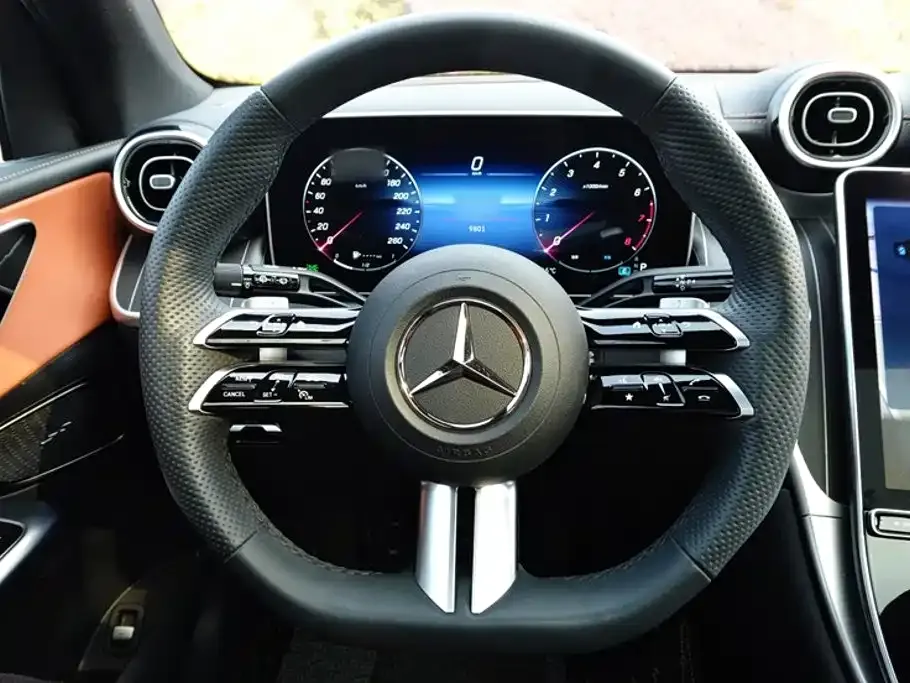 Mercedes-Benz GLC — фото 5