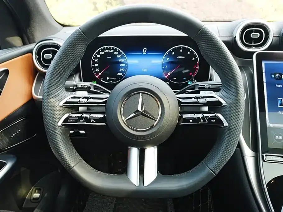 Mercedes-Benz GLC — фото 10