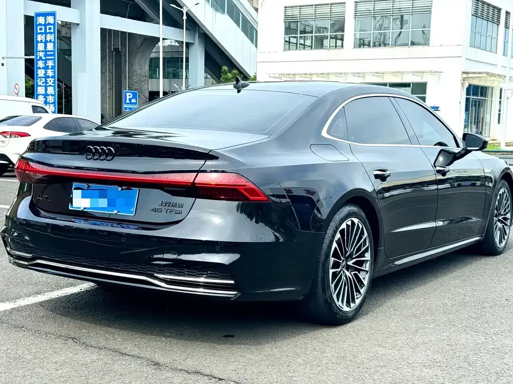 Audi A7L — фото 4