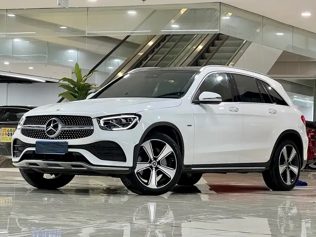 Mercedes-Benz GLC — фото 1