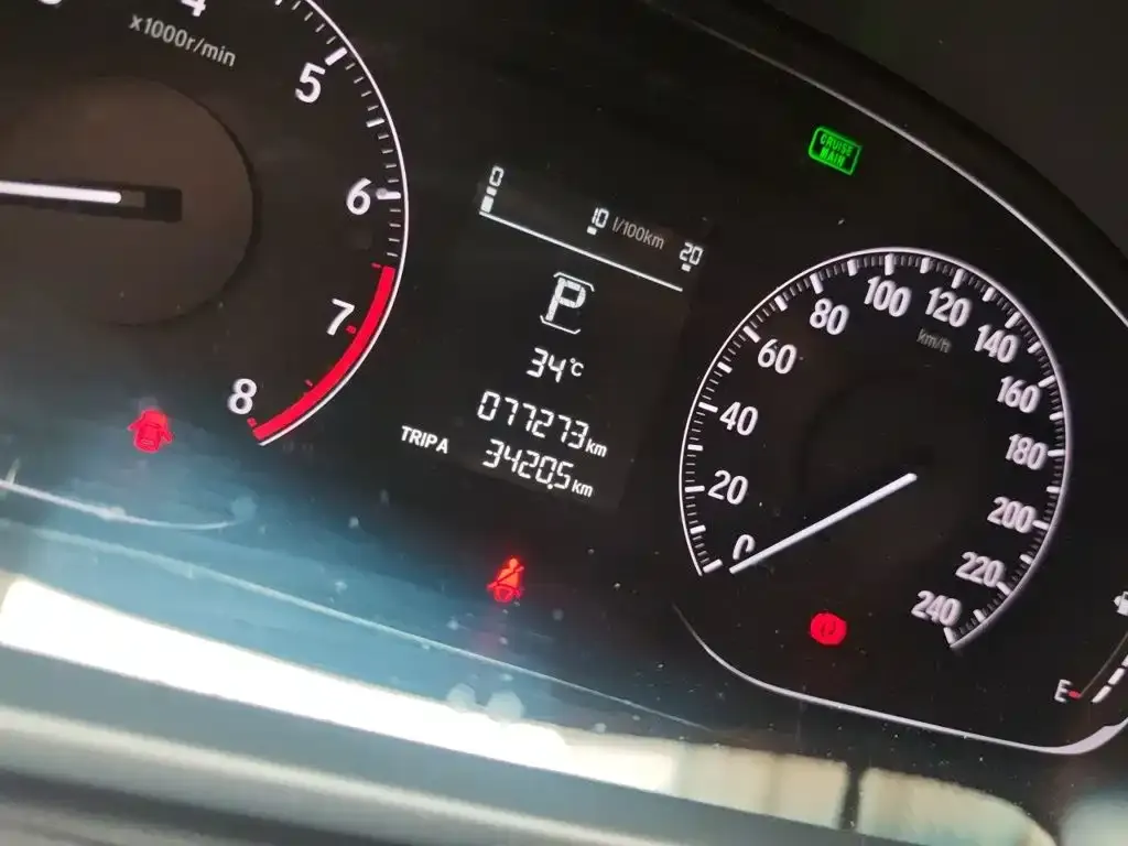 Honda Accord — фото 10