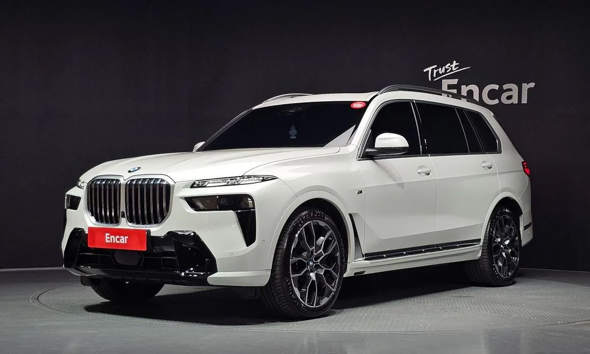 BMW X7 — фото 1