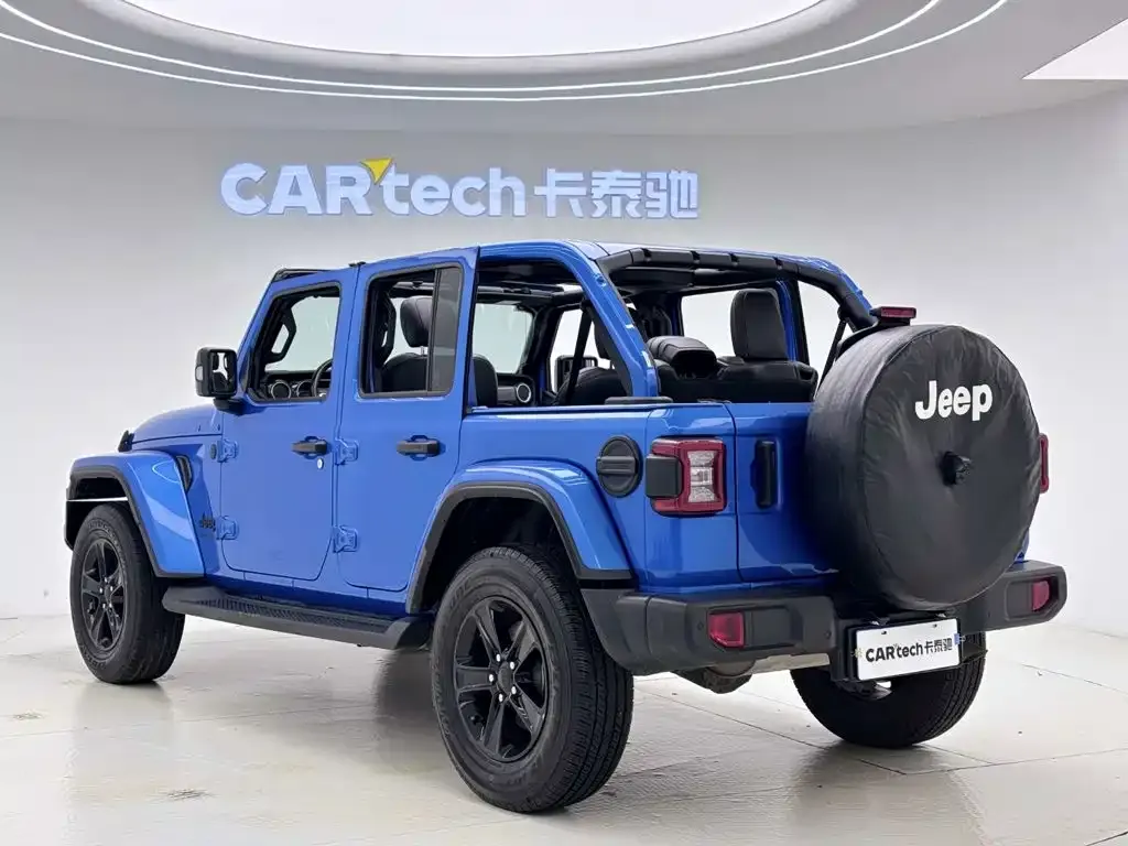 Jeep Wrangler — фото 2