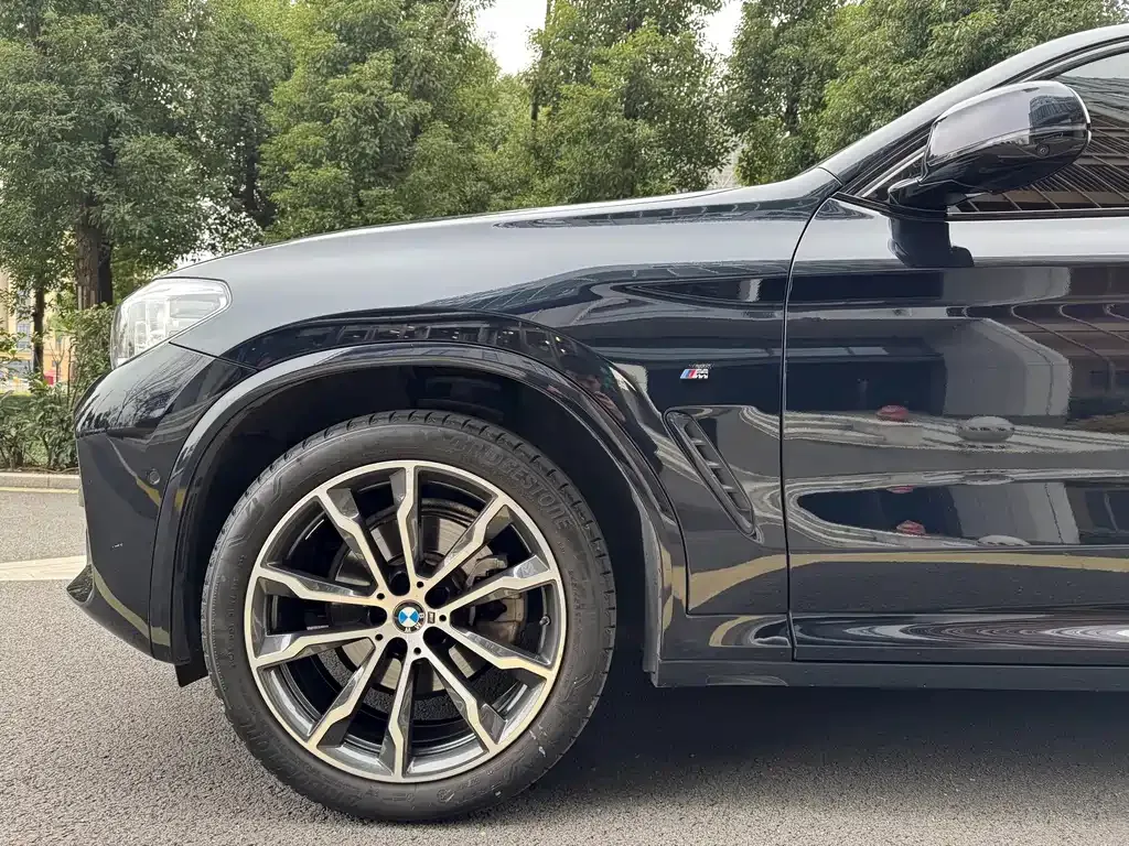 BMW X4 — фото 10