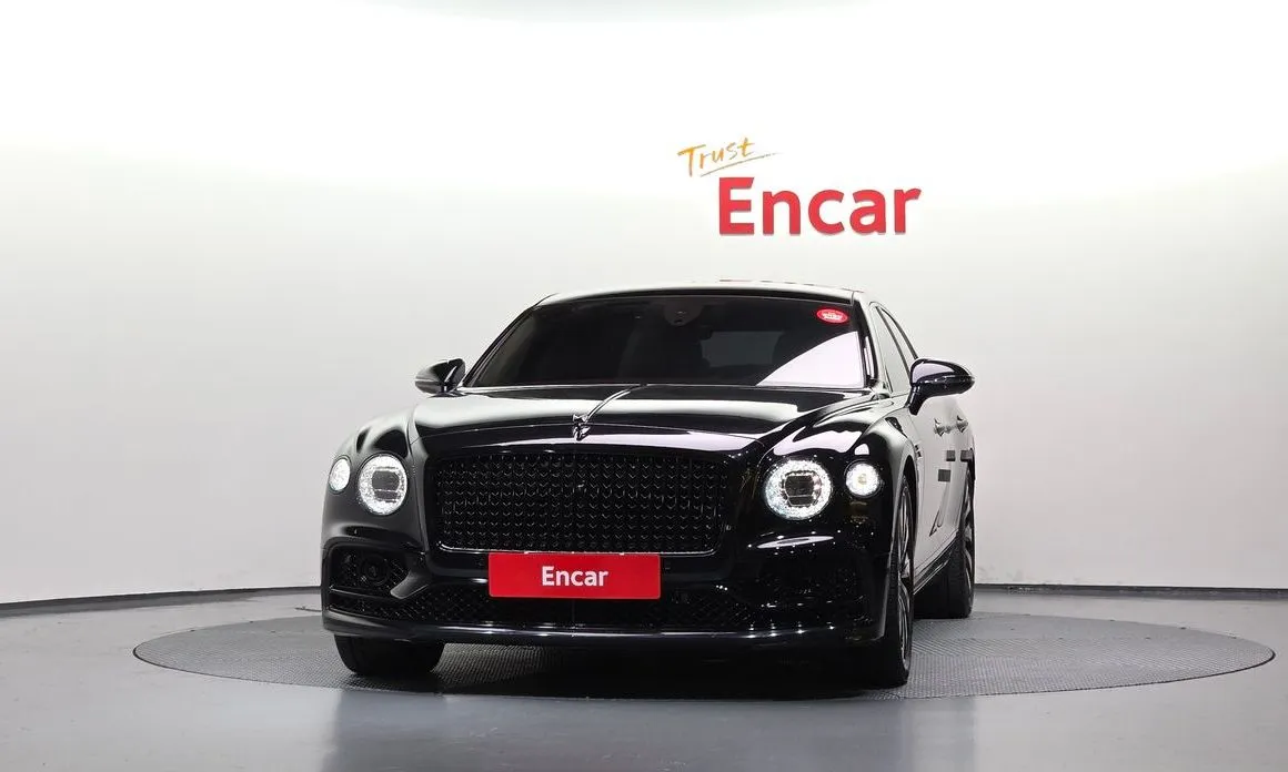 Bentley Flying Spur — фото 2