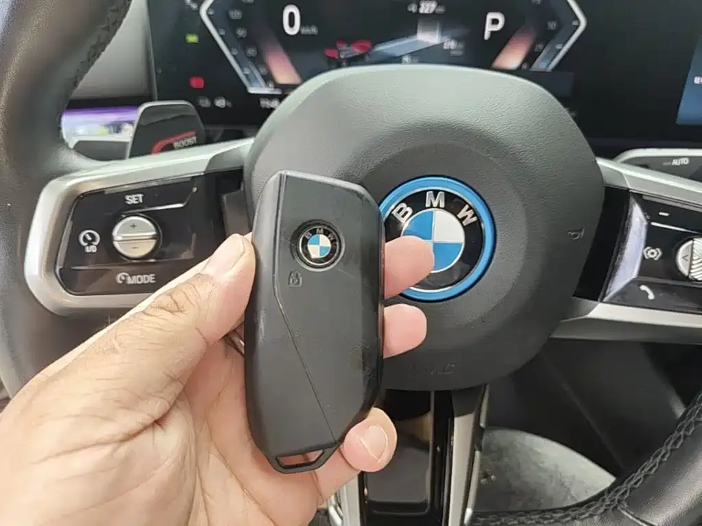 BMW i5 — фото 9