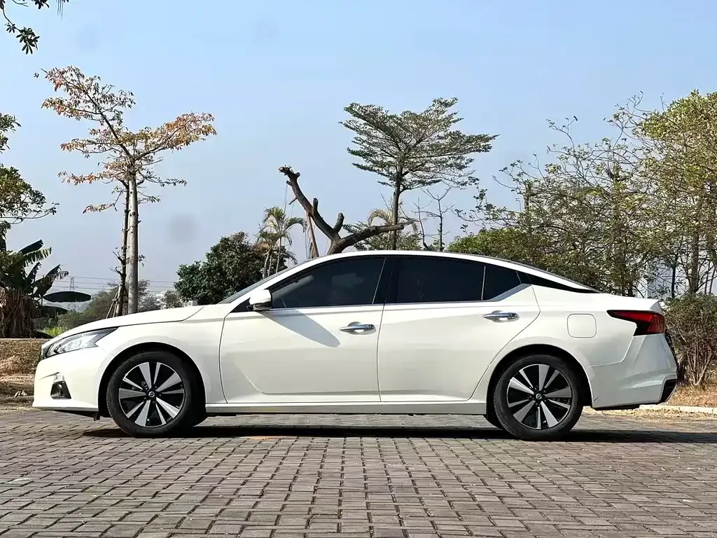 Nissan Teana — фото 4