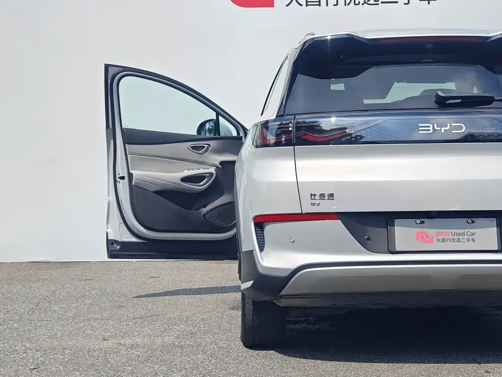 BYD Sealion 05 EV — фото 4
