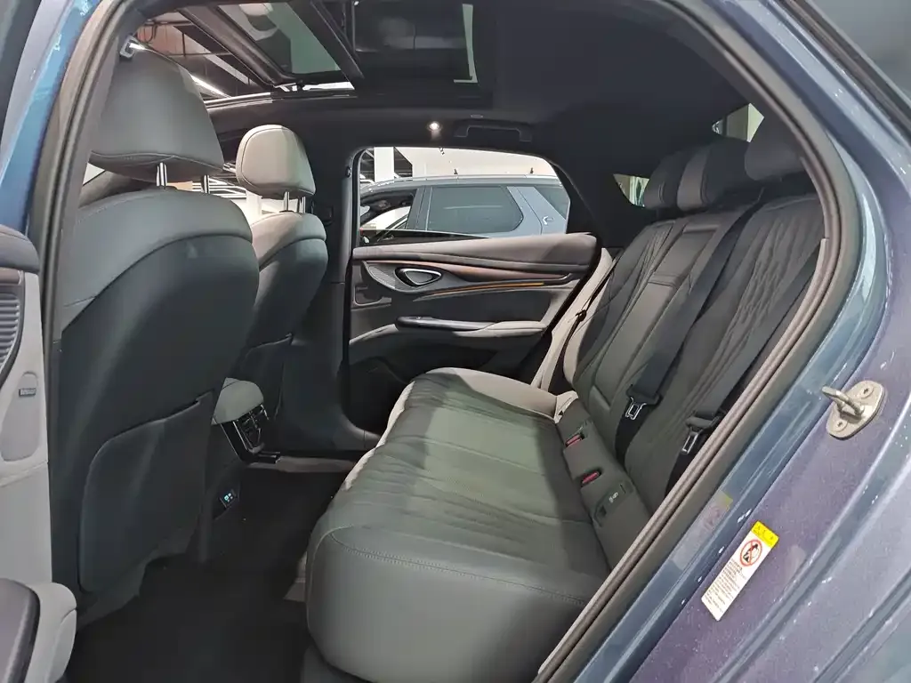 BYD Seal — фото 6