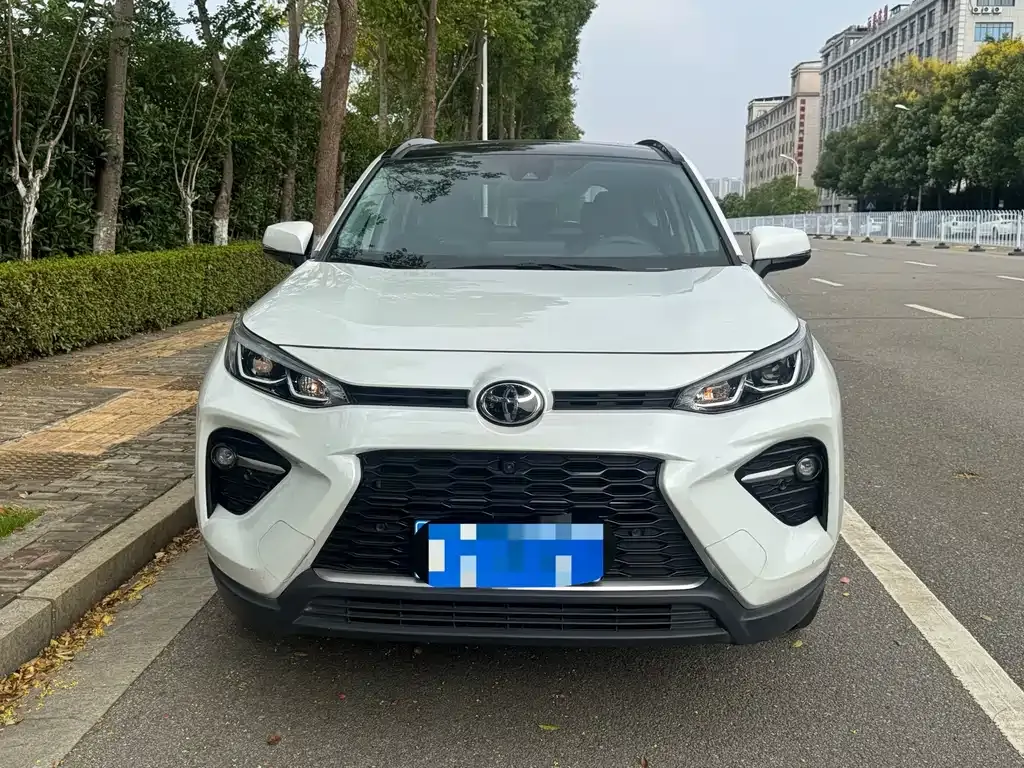 Toyota Wildlander — фото 7