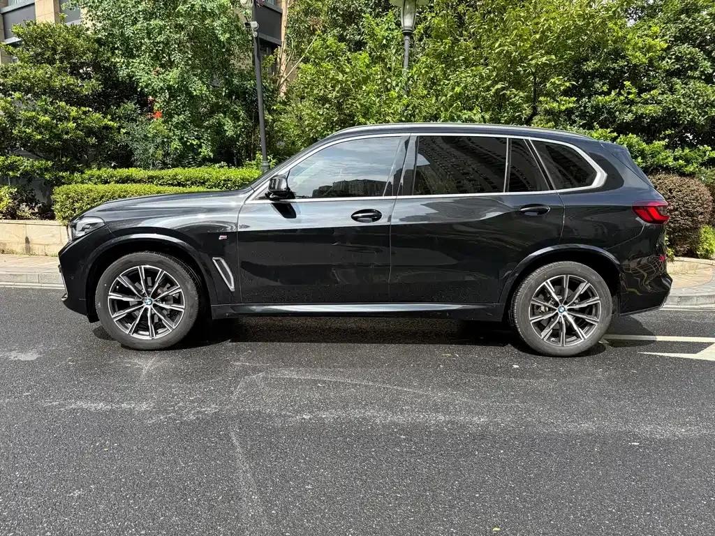 BMW X5 — фото 5