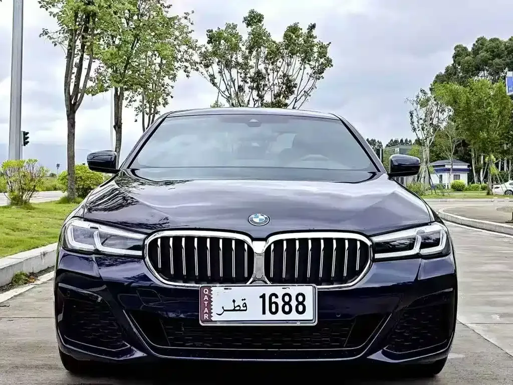 BMW 5 Series — фото 5