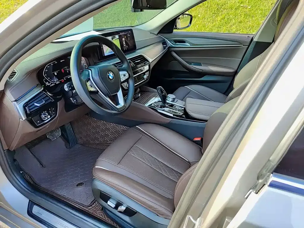 BMW 5 Series New Energy — фото 2