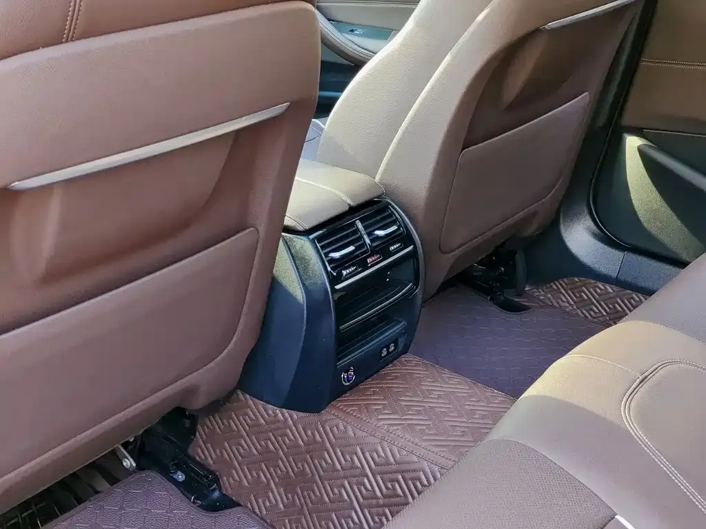 BMW 5 Series New Energy — фото 4