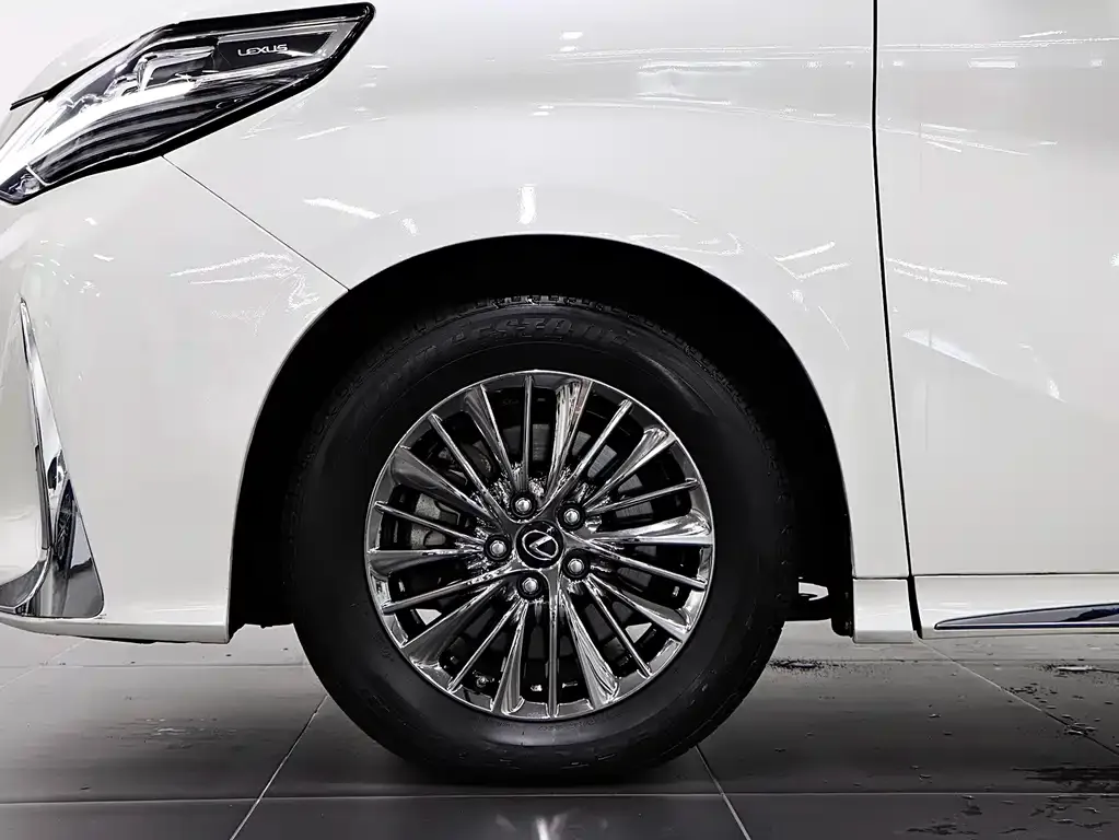 Toyota Vellfire — фото 4