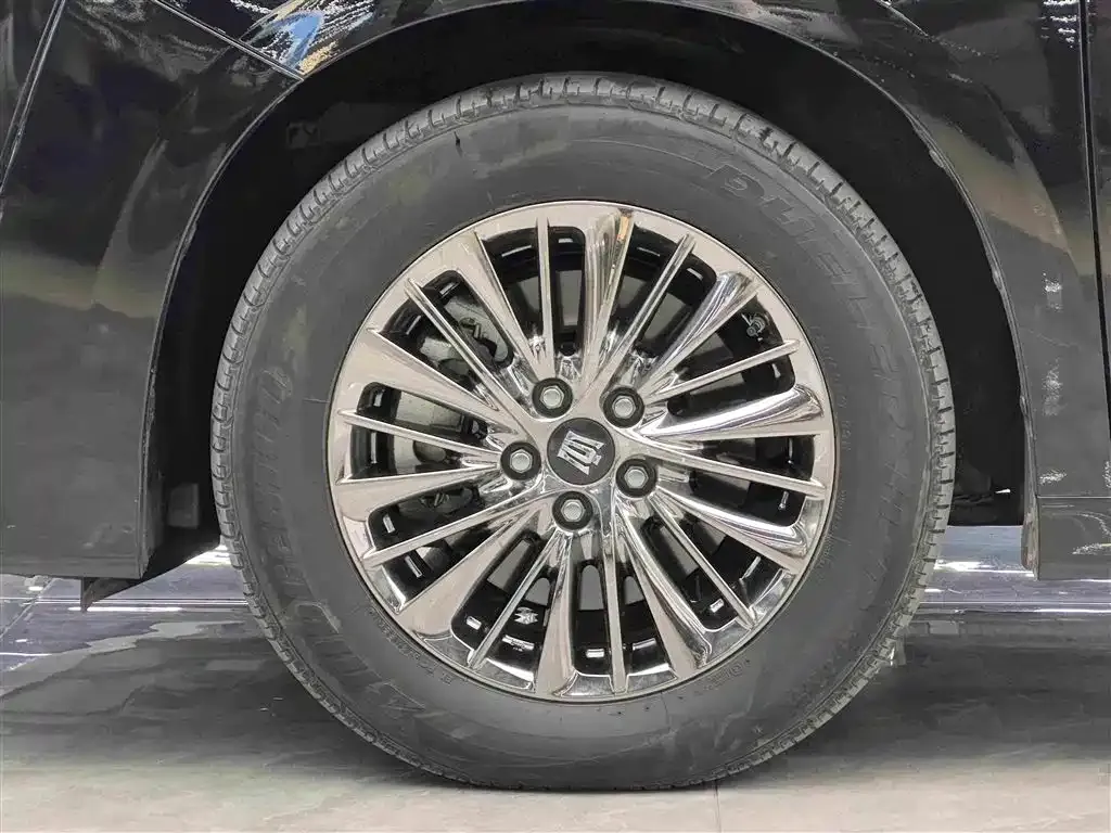 Toyota Vellfire — фото 9