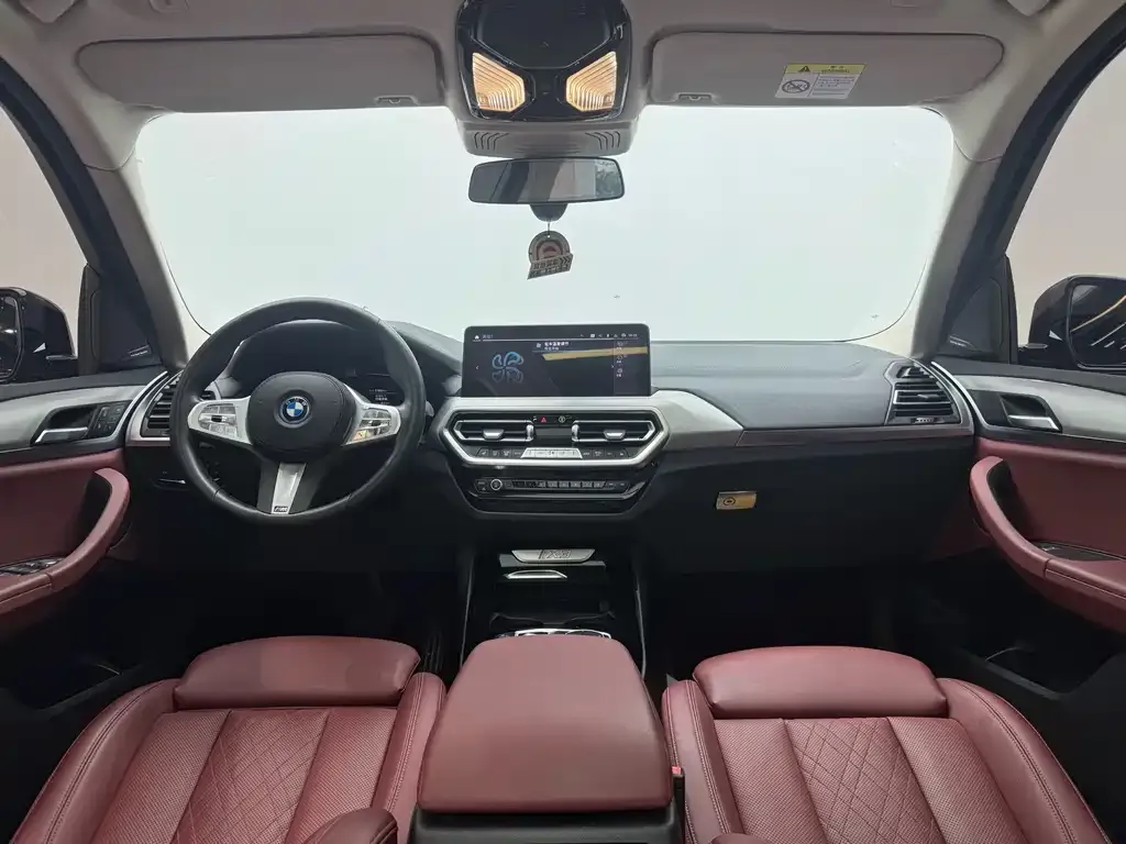 BMW iX3 — фото 4
