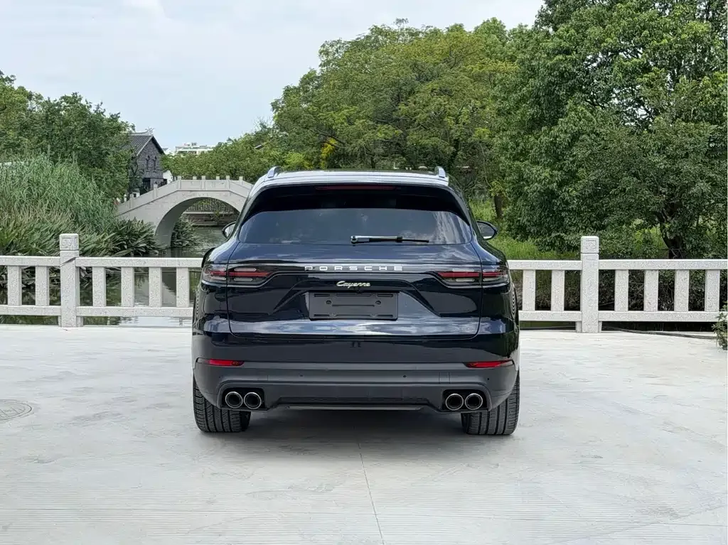 Porsche Cayenne Hybrid — фото 10