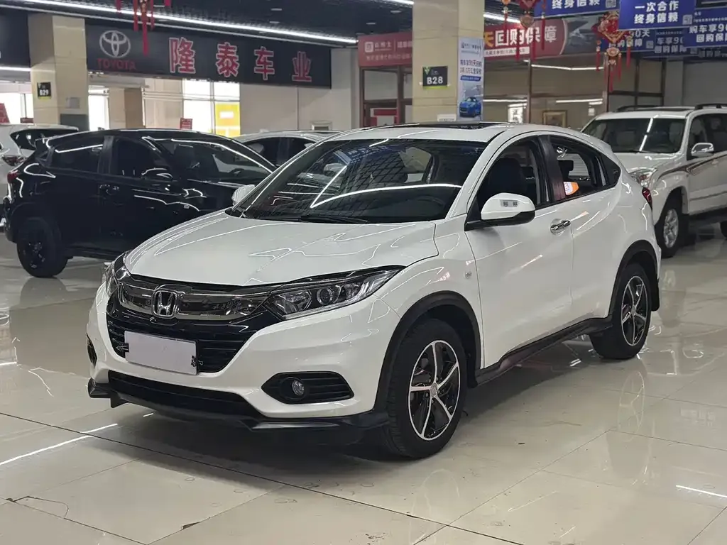 Honda Vezel — фото 1