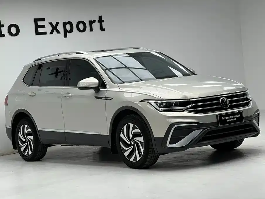 Volkswagen Tiguan L — фото 6