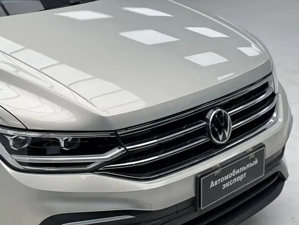 Volkswagen Tiguan L — фото 9
