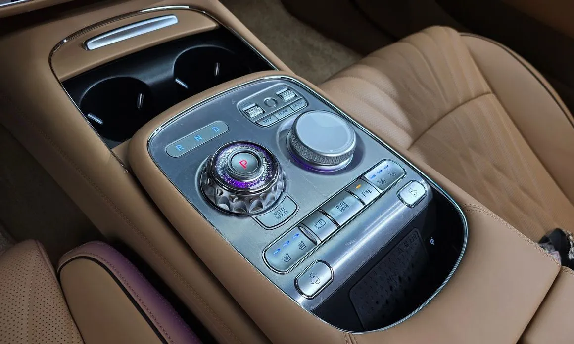 Genesis G90 — фото 9