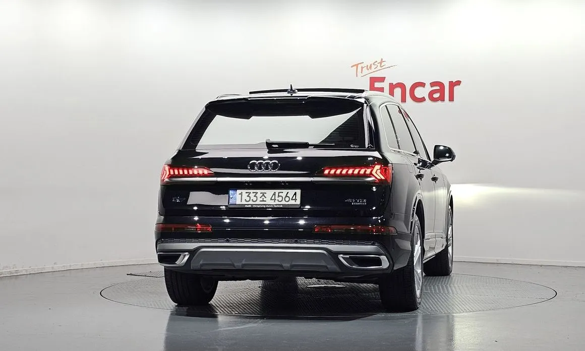 Audi Q7 — фото 4