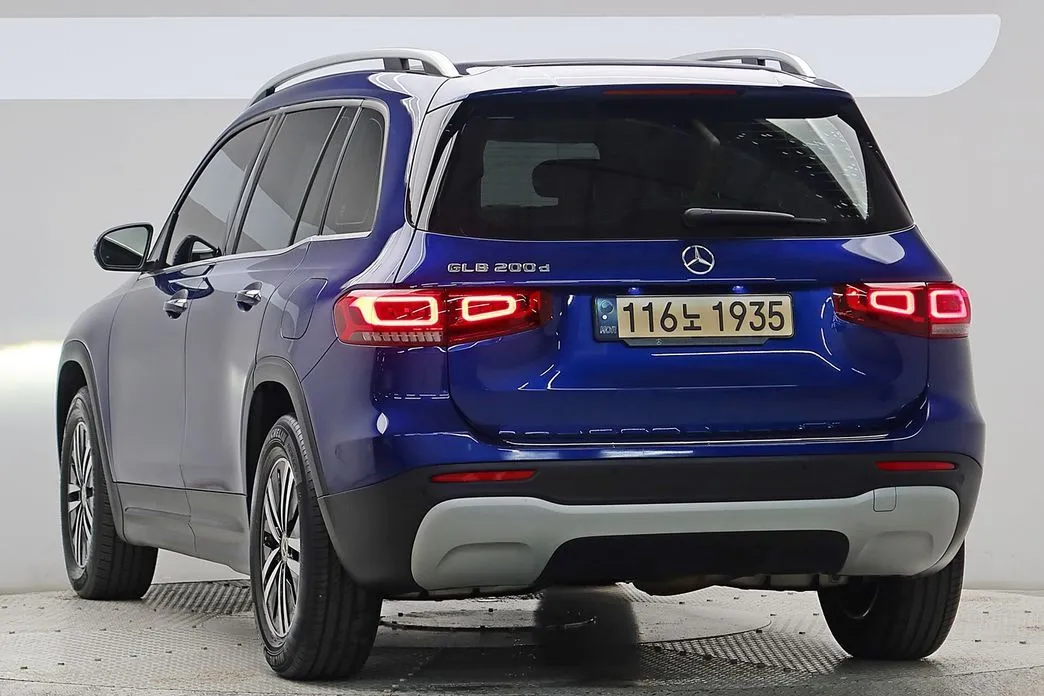 Mercedes-Benz GLB-Class — фото 9