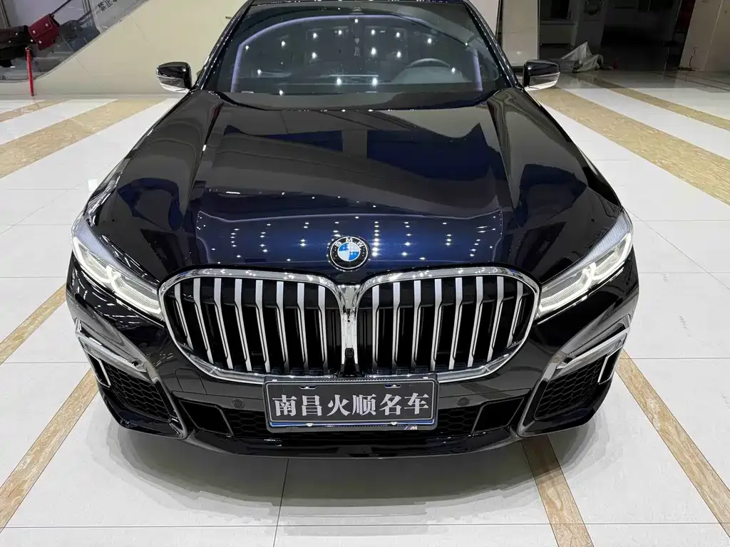 BMW 7 Series — фото 4