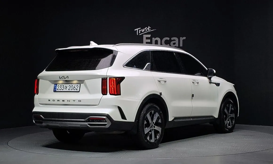 Kia Sorento — фото 4