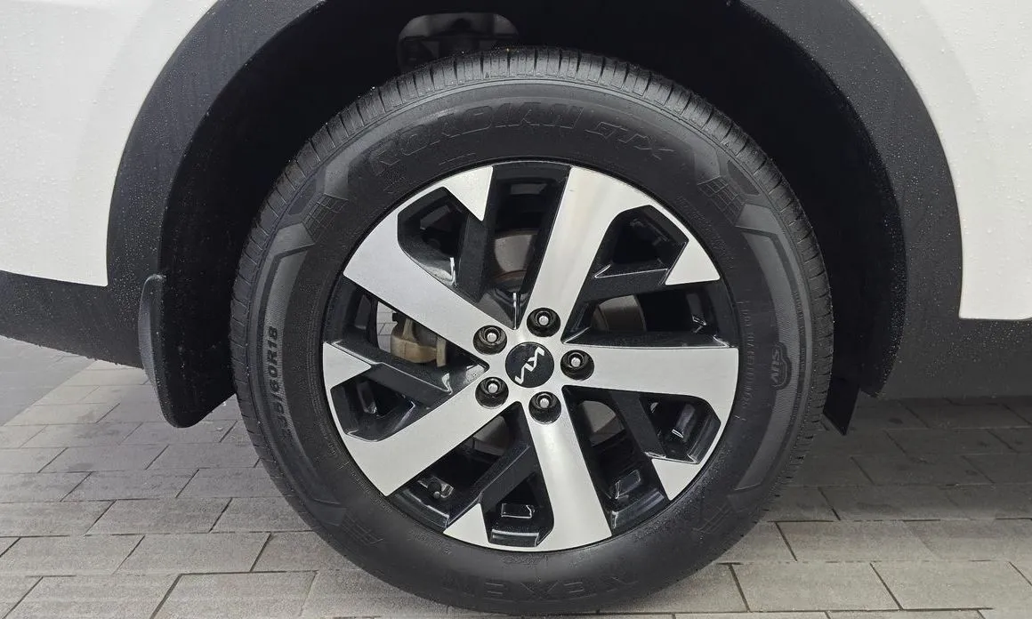 Kia Sorento — фото 10